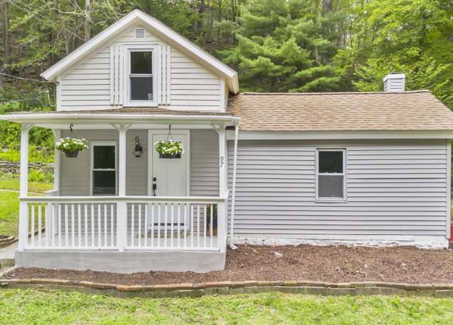 Property at 97 Padanaram Rd, Danbury, CT 06811, 3 beds, 1 bath