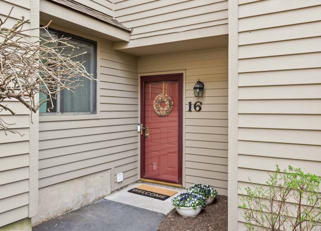 Property at 150 Hope St Apt 16, Stamford, CT 06906, 2 beds, 2.5 baths