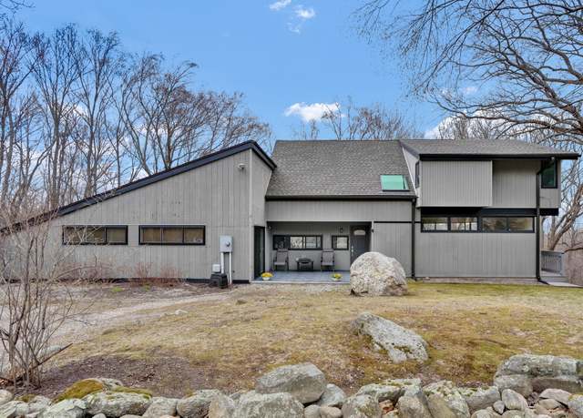 Property at 306 Hart St, Bristol, CT 06010, 5 beds, 2 baths
