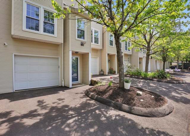 Property at 380 Hitchcock Rd #58, Waterbury, CT 06705, 2 beds, 1.5 baths