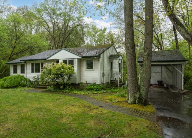 Property at 72 Prospect Hill Rd, Guilford, CT 06437, 2 beds, 1 bath