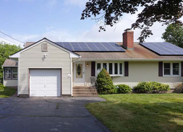 Property at 385 Hackmatack St, Manchester, CT 06040, 3 beds, 1 bath