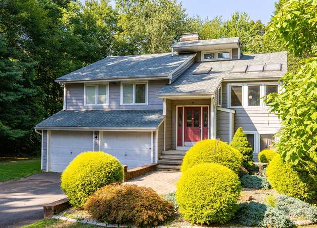 Property at 801 Farmington Ave, New Britain, CT 06053, 3 beds, 3 baths