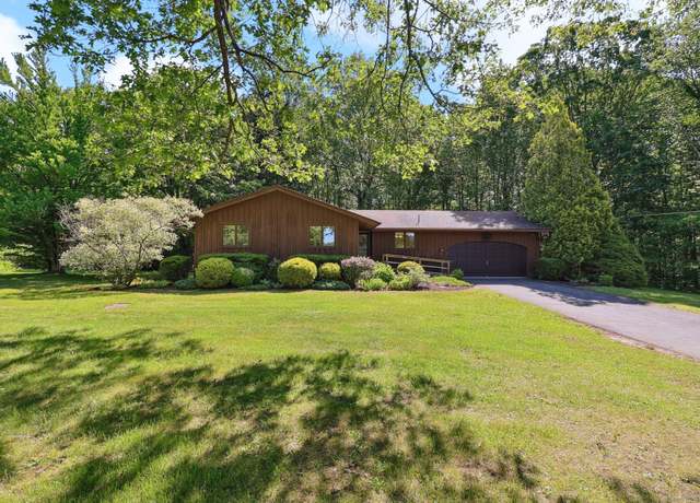 Property at 603 Plainville Ave, Farmington, CT 06085, 3 beds, 2 baths