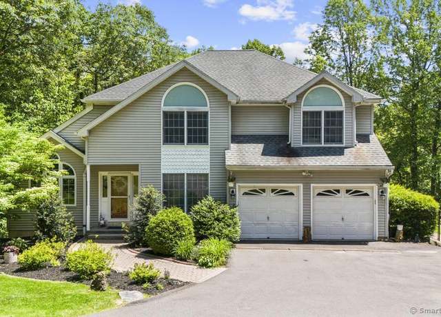 Property at 17 Raven Crest Dr, Bethel, CT 06801, 4 beds, 3.5 baths