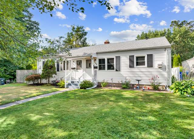 Property at 162 Buena Vista Ave, Newington, CT 06111, 2 beds, 2 baths