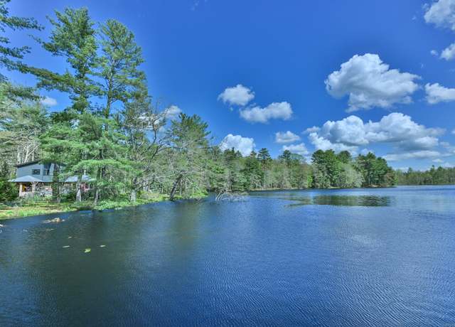 Property at 641 5 Mile River Rd, Putnam, CT 06260, 3 beds, 2 baths
