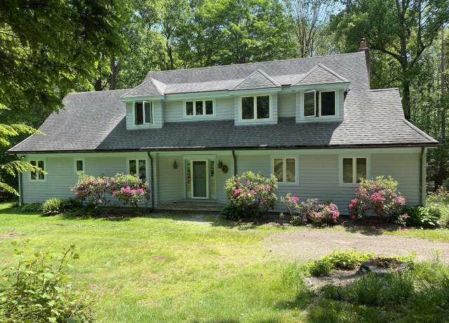 Property at 252 Chestnut Hill Rd, Killingworth, CT 06419, 4 beds, 3.5 baths