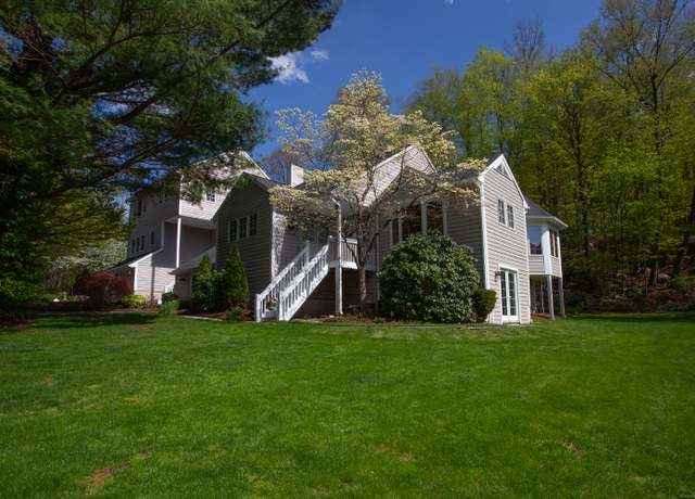 Property at 128 Winterbourne Ln #128, Canton, CT 06019, 4 beds, 4 baths