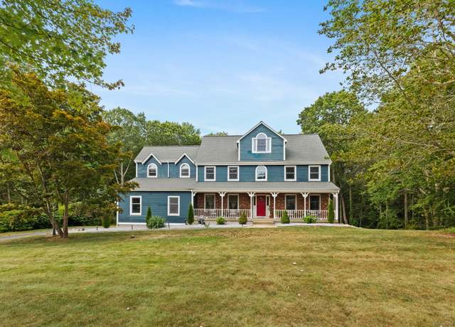 Property at 145 Deer Run Dr, Colchester, CT 06415, 5 beds, 3.5 baths