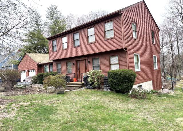 Property at 92 Goodman Dr, Middletown, CT 06457, 4 beds, 3.5 baths