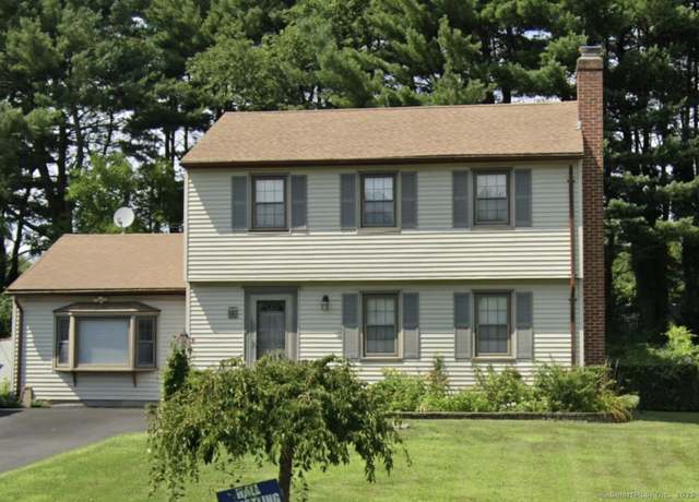 Property at 28 Southwood Dr, West Hartford, CT 06110, 3 beds, 2.5 baths