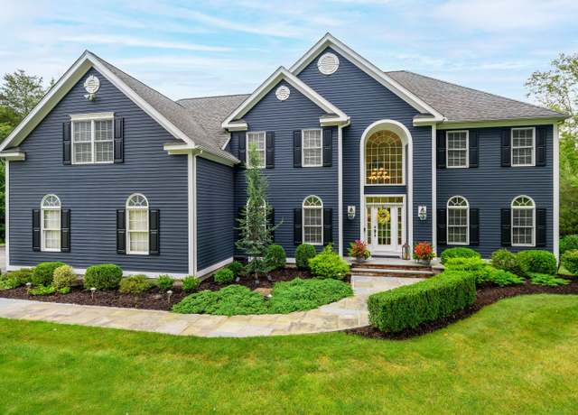 Property at 5 Cider Mill Rd, Newtown, CT 06482, 4 beds, 4 baths