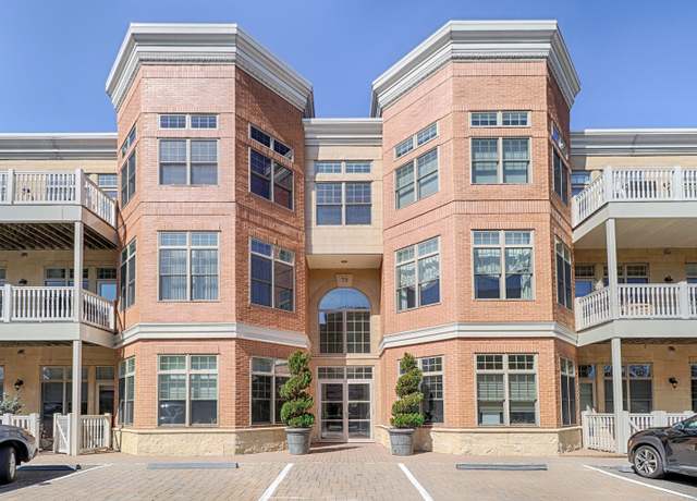 Property at 75 Stone Ridge Way Apt 1D, Fairfield, CT 06824, 2 beds, 2 baths