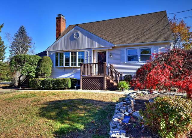 Property at 5 Alice Pl, Trumbull, CT 06611, 3 beds, 1.5 baths