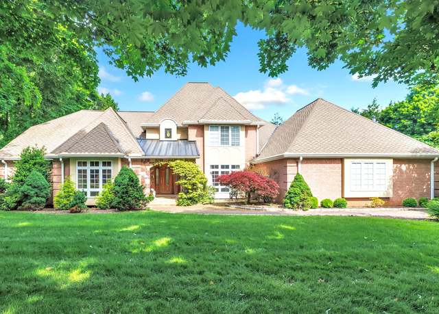 Property at 24 Brierwood Dr, Orange, CT 06477, 4 beds, 3.5 baths
