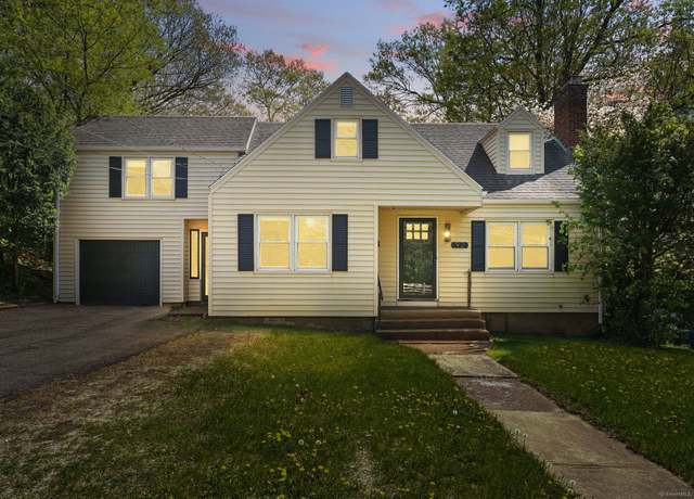 Property at 92 Columbus St, Manchester, CT 06042, 3 beds, 2 baths