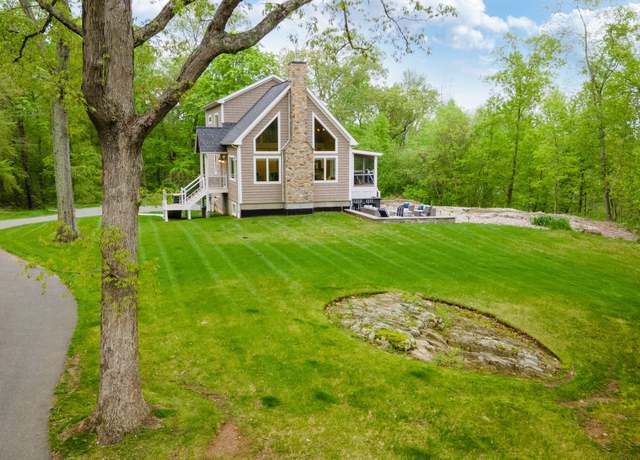 Property at 732 Hulls Hill Rd, Southbury, CT 06488, 2 beds, 2.5 baths