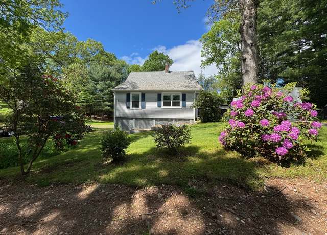 Property at 17 Green Rd, Vernon, CT 06066, 3 beds, 1 bath