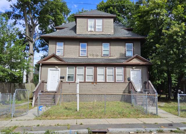 Property at 73 Cabot St, Hartford, CT 06154, 8 beds, 4 baths