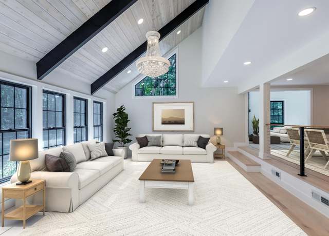 Property at 30 Hickory Ln, Roxbury, CT 06783, 4 beds, 5.5 baths
