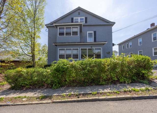 Property at 16 High St, Meriden, CT 06450, 5 beds, 3 baths