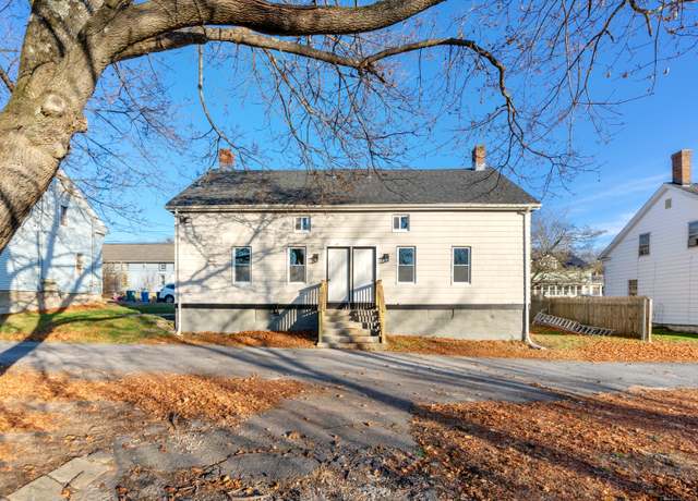 Property at 35-37 N Chestnut St, Plainfield, CT 06374, 6 beds, 2 baths