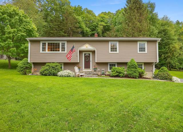 Property at 8 Brookview Ct, Bethel, CT 06801, 3 beds, 1.5 baths