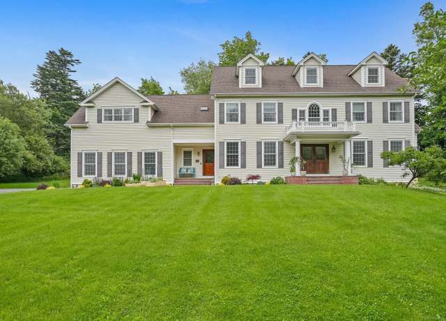 Property at 22 Woodbine Rd, Woodbridge, CT 06525, 4 beds, 4.5 baths