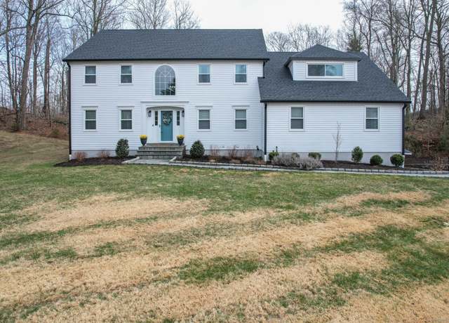 Property at 352 Patriot Rd, Southbury, CT 06488, 4 beds, 3.5 baths