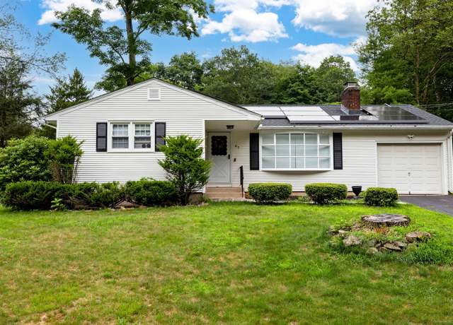 Property at 47 Dogwood Ln, Meriden, CT 06450, 3 beds, 1 bath