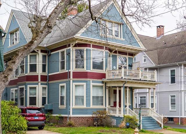 Property at 339 Willow St, New Haven, CT 06511, 7 beds, 4 baths
