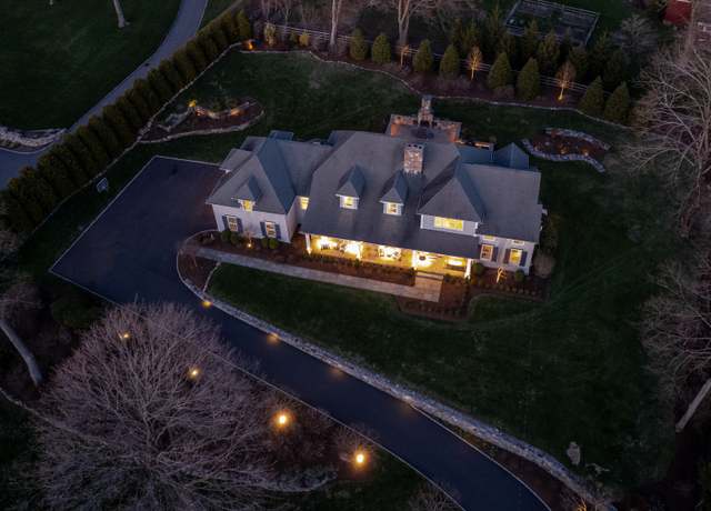 Property at 16 Shadow Ln, Ridgefield, CT 06877, 4 beds, 4.5 baths