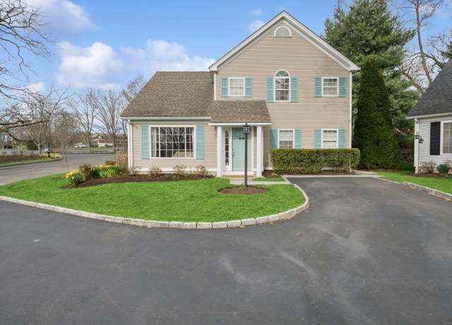 Property at 49 Top Gallant Rd #16, Stamford, CT 06902, 3 beds, 2 baths