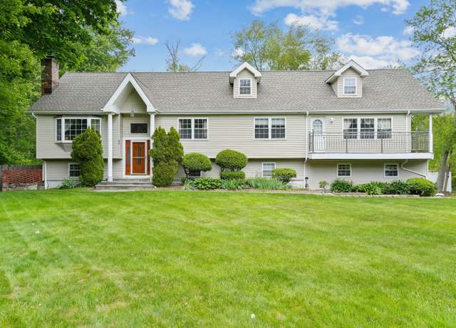 Property at 41 Alpine Rd, Monroe, CT 06468, 3 beds, 2.5 baths