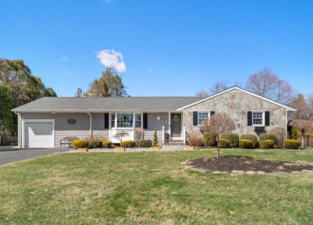 Property at 68 Lake Ave, Trumbull, CT 06611, 3 beds, 3 baths