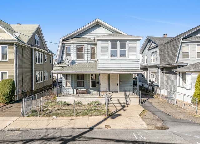Property at 264 Wells St, Bridgeport, CT 06606, 6 beds, 2 baths