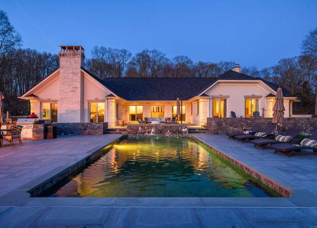 Property at 20 Silver City Rd, Newtown, CT 06470, 5 beds, 4.5 baths