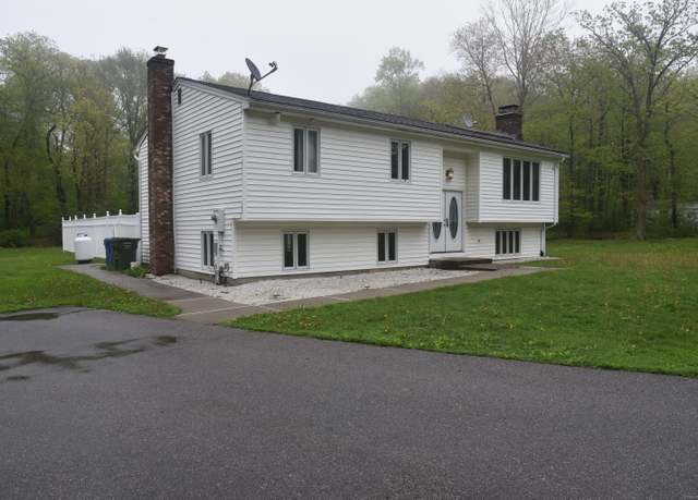 Property at 28 Deer Run, Marlborough, CT 06447, 3 beds, 1.5 baths