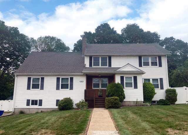 Property at 263 New Britain Ave, Newington, CT 06111, 4 beds, 3 baths