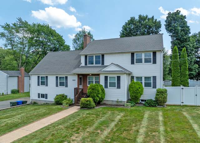Property at 263 New Britain Ave, Newington, CT 06111, 4 beds, 3 baths