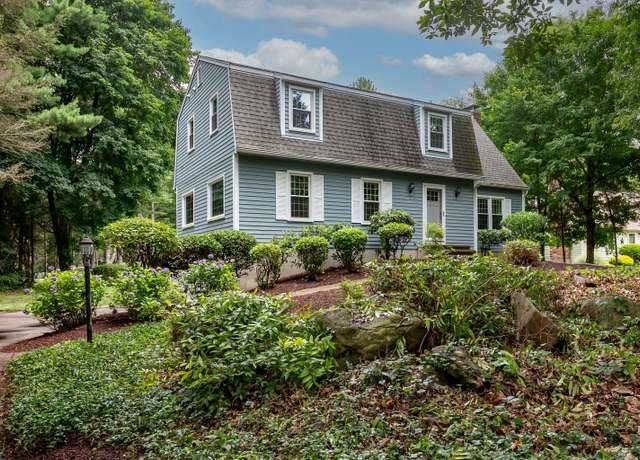 Property at 30 Streamview Cir, Guilford, CT 06437, 4 beds, 2.5 baths
