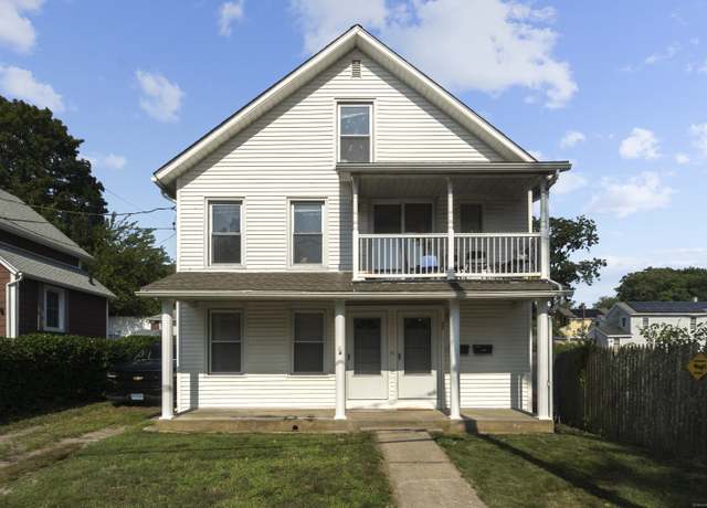 Property at 20 Lincoln Ct, New London, CT 06320, 5 beds, 3 baths