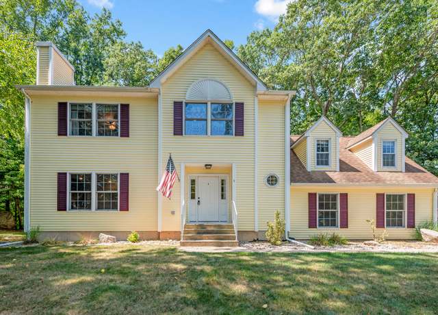 Property at 3 Kerrie Ct, Ledyard, CT 06335, 4 beds, 2.5 baths