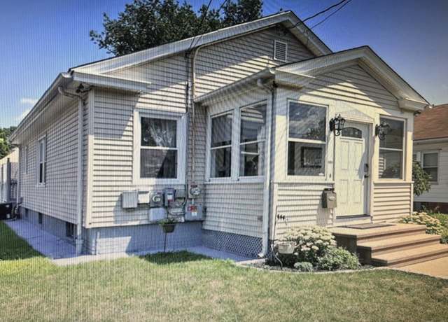 Property at 103 Gorham Ave, Hamden, CT 06514, 2 beds, 1.5 baths