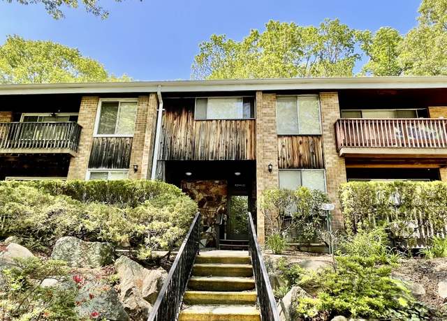 Property at 200 Woodmont Ave Apt 127, Bridgeport, CT 06606, 2 beds, 1.5 baths