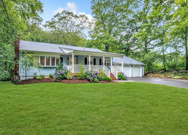 Property at 92 Stendahl Dr, Shelton, CT 06484, 3 beds, 1.5 baths