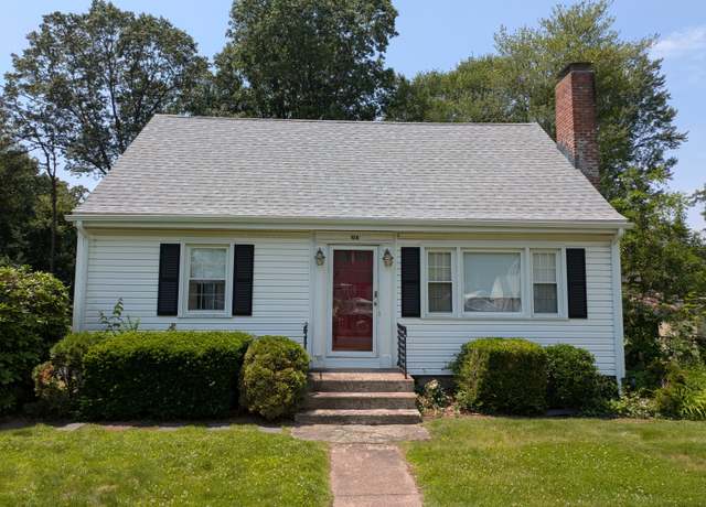 Property at 108 White St, Manchester, CT 06042, 3 beds, 1.5 baths