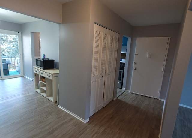 Property at 50 Greenhouse Rd Unit 41C, Bridgeport, CT 06606, 2 beds, 2 baths