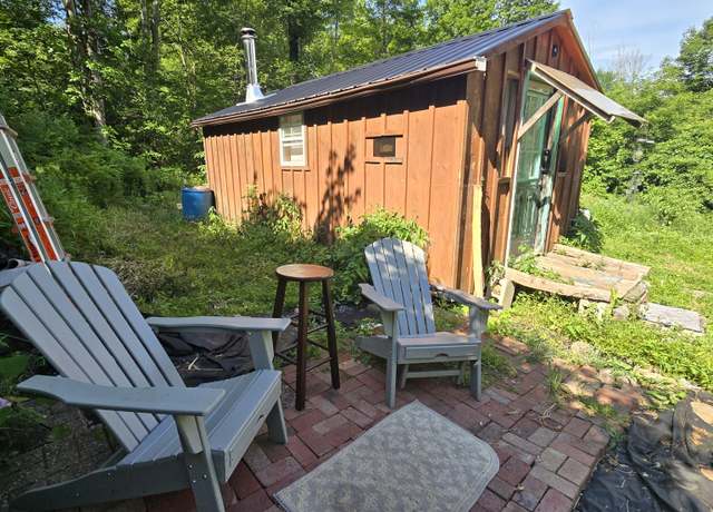 Property at 98 Hoskins Rd, Bloomfield, CT 06002